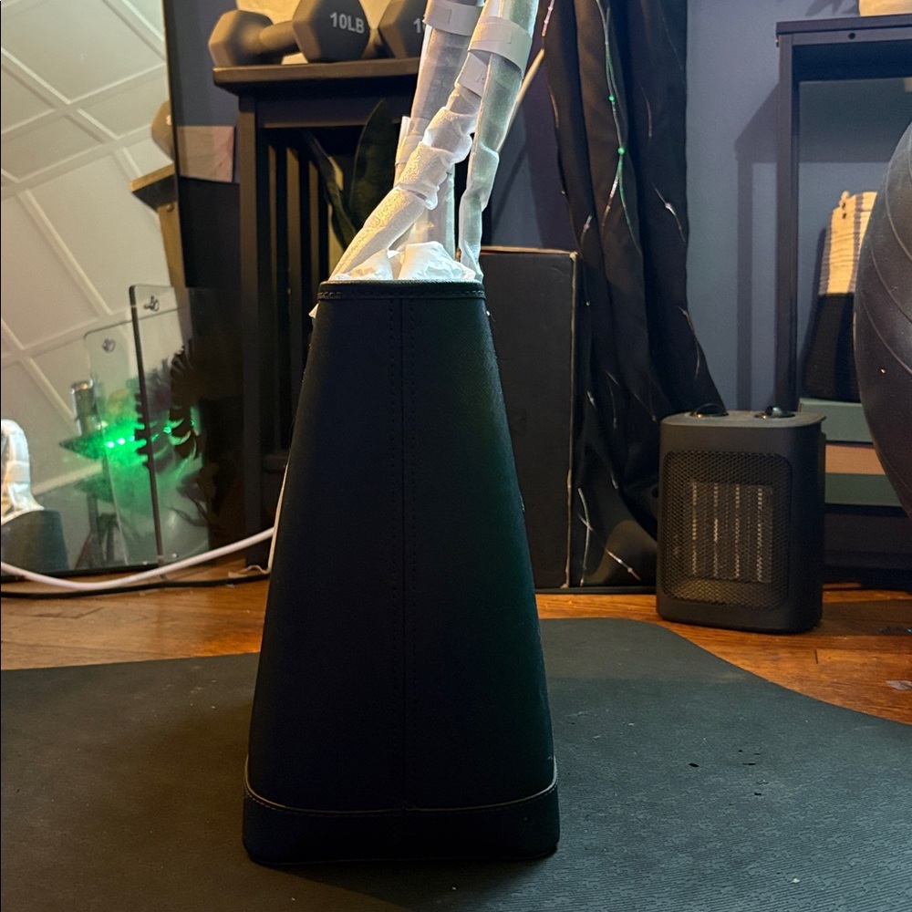 Michael Kors Jet Set Travel Large Saffiano Leather Tote Bag - Picture 2 of 5